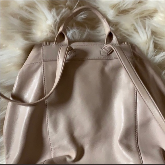 Backpack - Picture 3 of 4